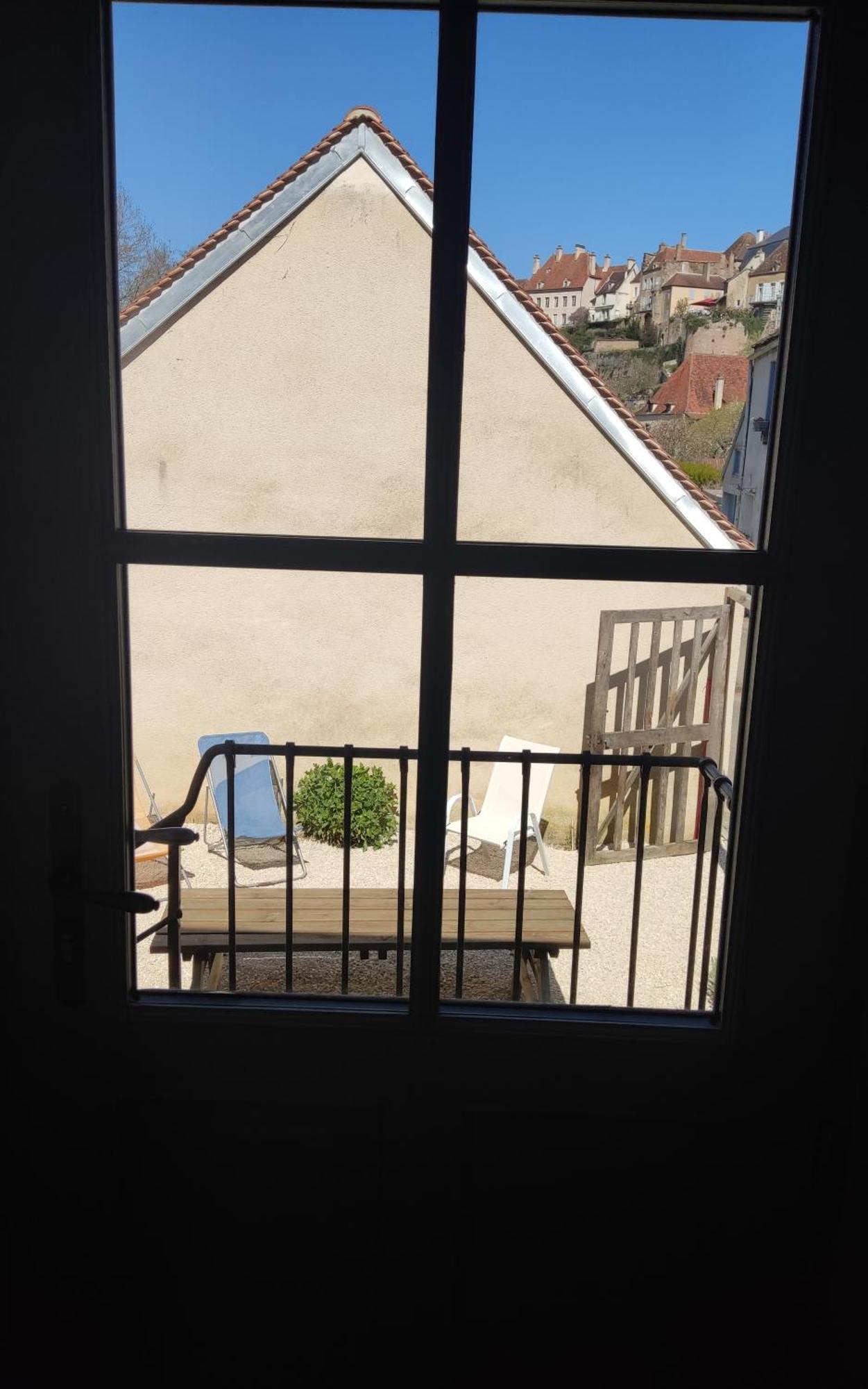 La Maisonette Du Bateau Lavoir Semur-en-Auxois